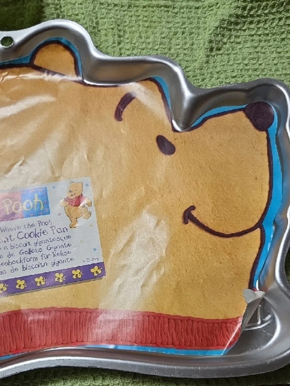 Disney Winnie the Pooh Shaped Cake Pan in Red, Yellow, Blue